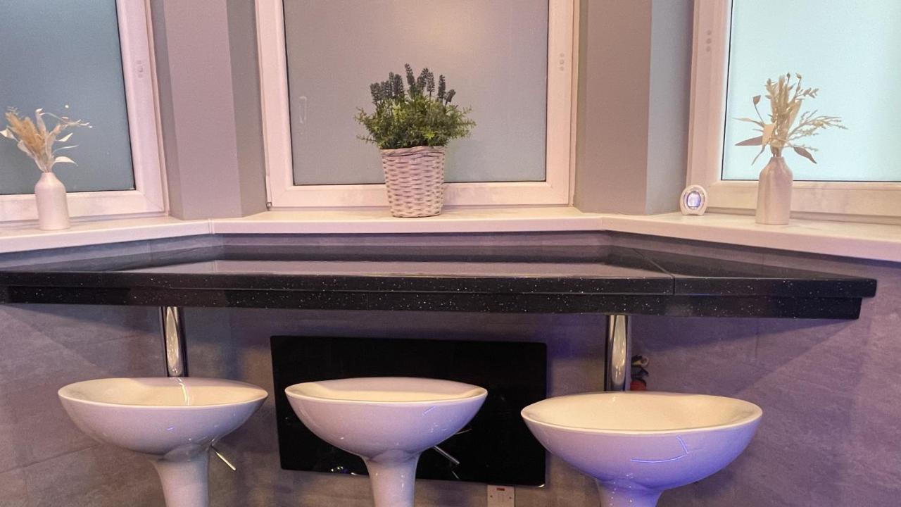 #1 Tgha Luxury Studio Apartment In Athlone Zewnętrze zdjęcie