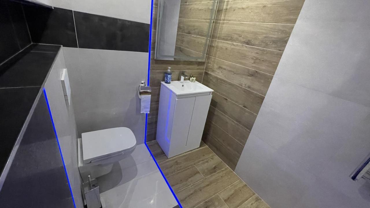 #1 Tgha Luxury Studio Apartment In Athlone Zewnętrze zdjęcie