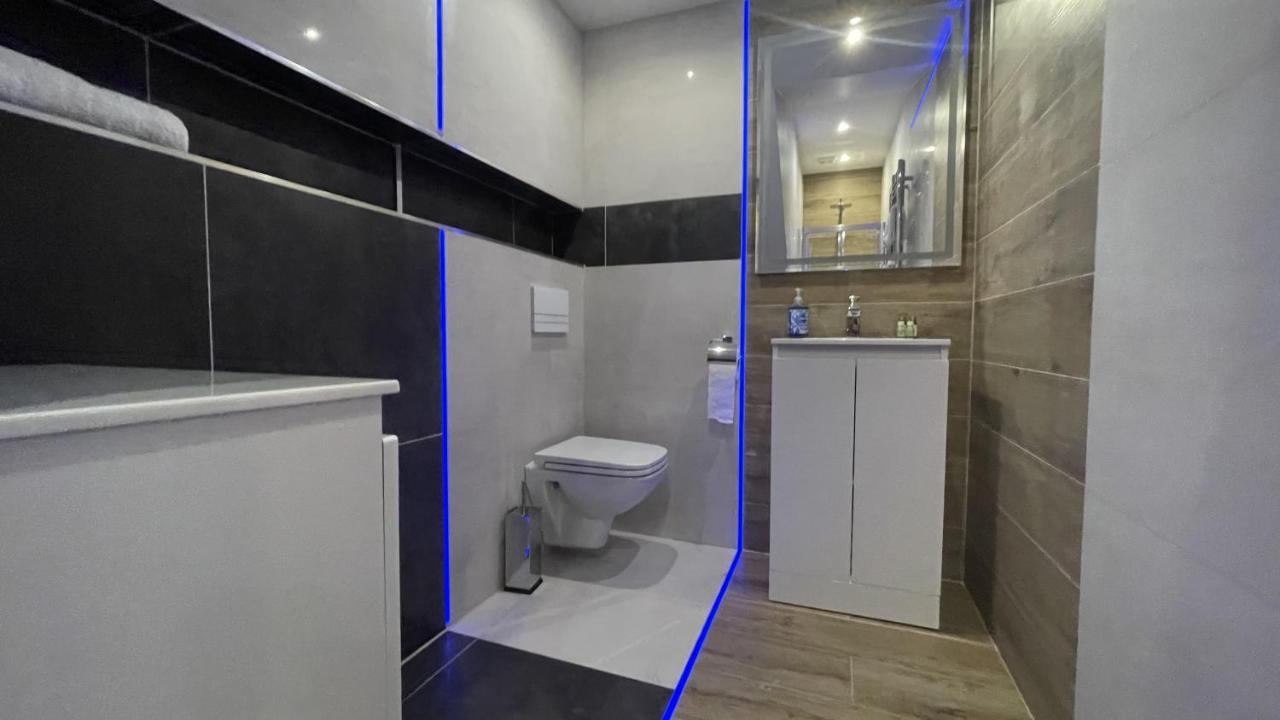 #1 Tgha Luxury Studio Apartment In Athlone Zewnętrze zdjęcie