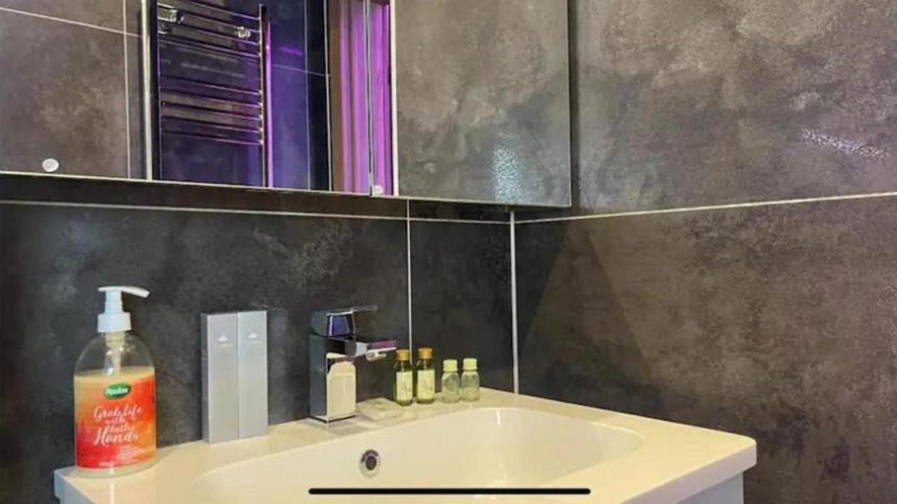 #1 Tgha Luxury Studio Apartment In Athlone Zewnętrze zdjęcie